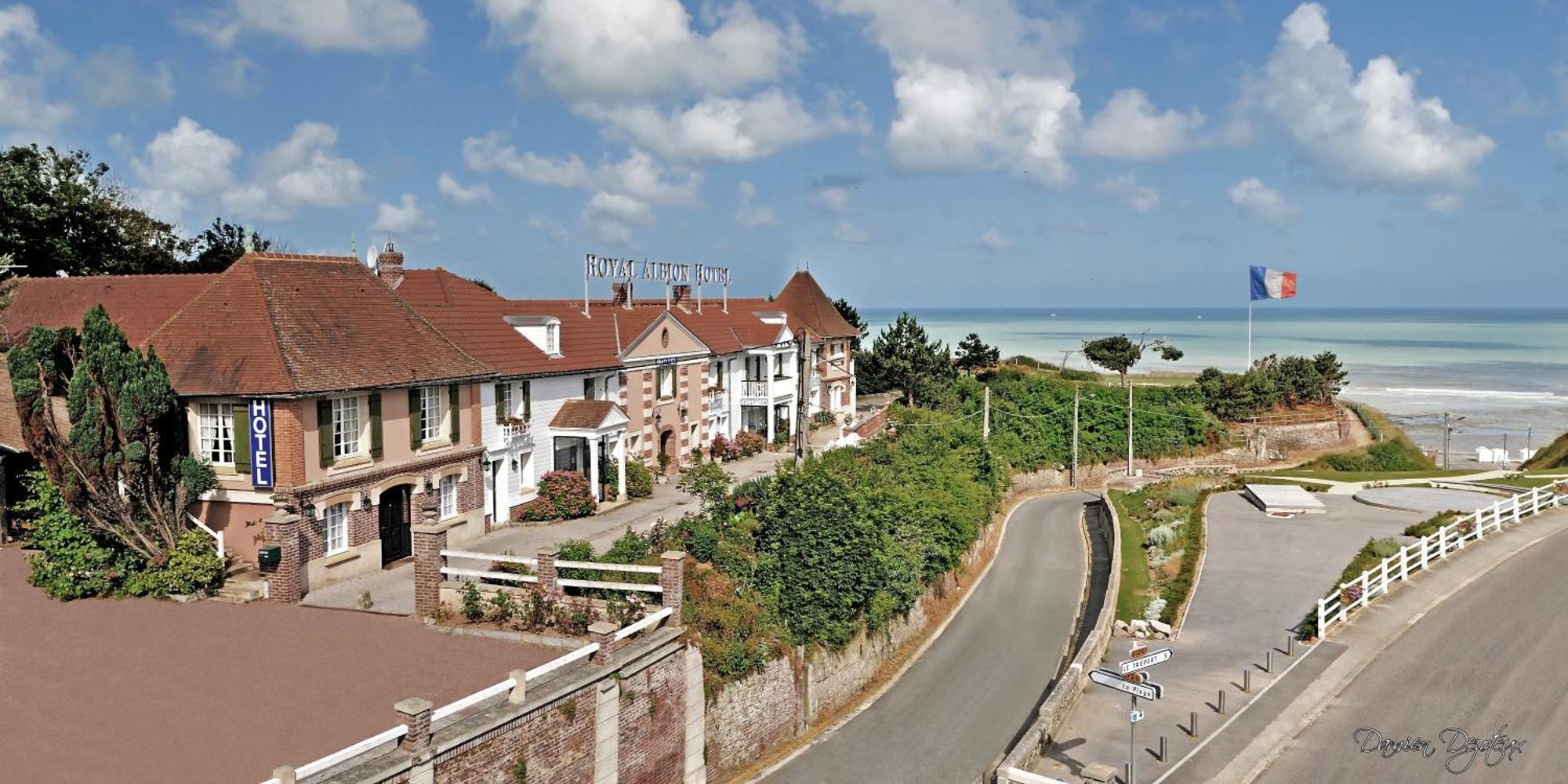 Hotel Royal Albion Mesnil-Val-Plage Exterior foto