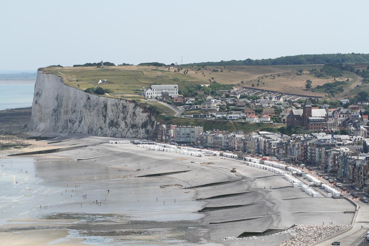 Hotel Royal Albion Mesnil-Val-Plage Exterior foto